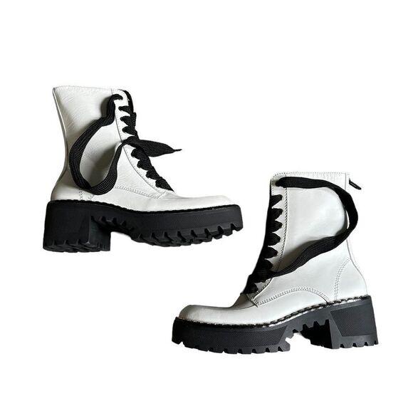 Stella Luna leather boots  - NWOT - Picture 1 of 12